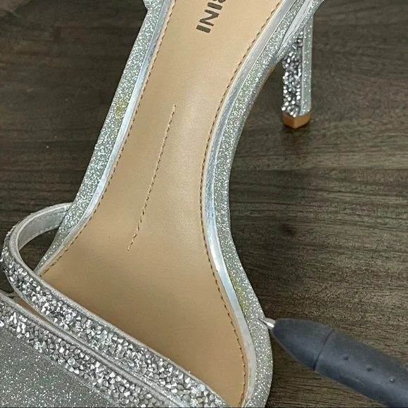 Gianni Bini Maycie “Silver” Ankle Wrap Sandal/Heel Size 7.5 Women - Picture 11 of 13